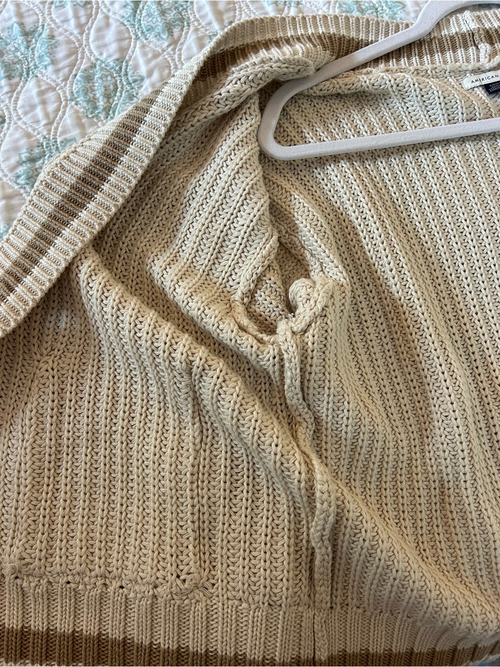 American Eagle Cream Chunky Knit Oversized Cardigan Sweater — Size S — Like New - Picture 6 of 8